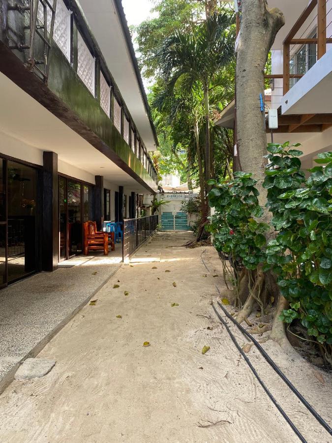 Everrich Boutique Boracay Manoc-Manoc